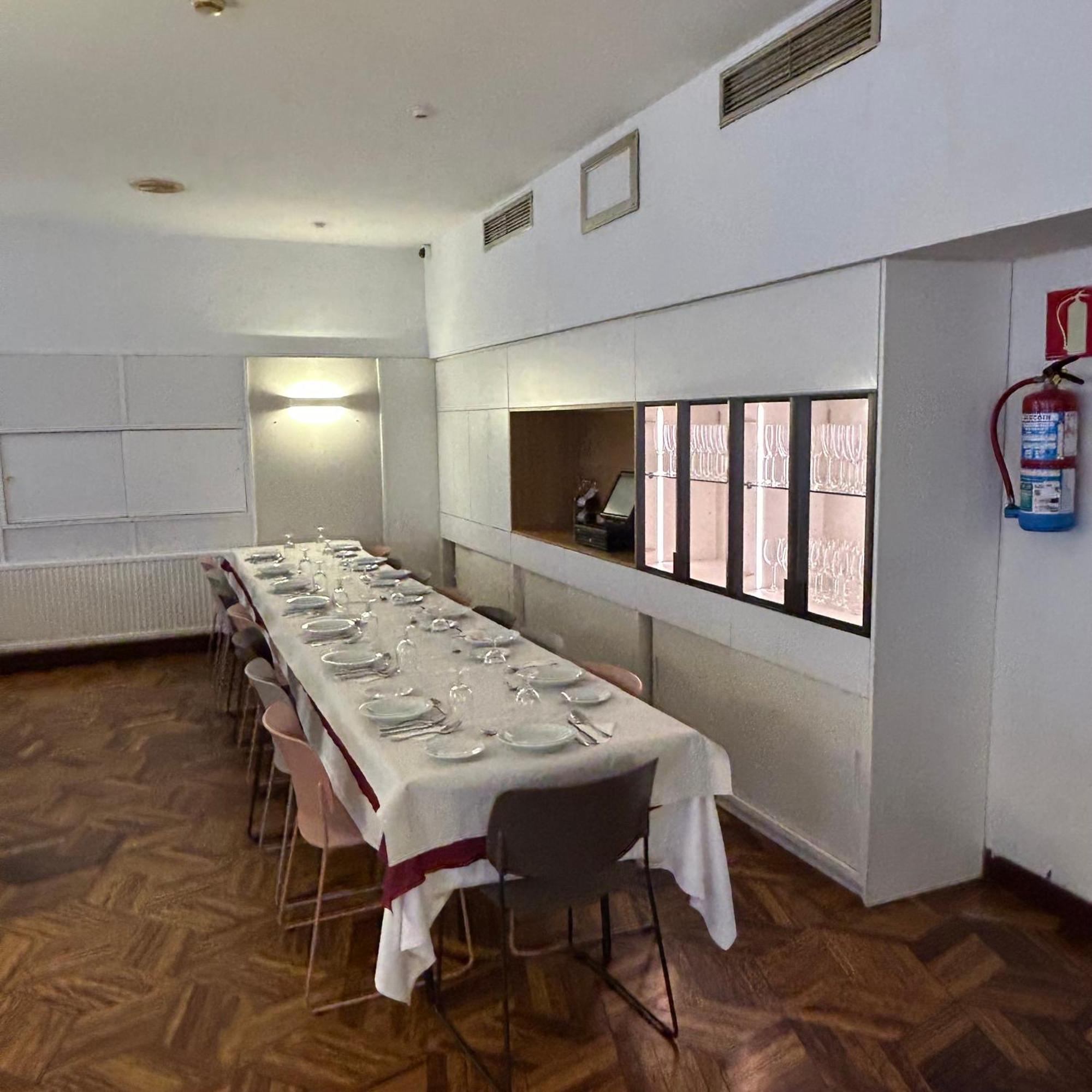 Hotel Unzaga Plaza Eibar Exterior photo